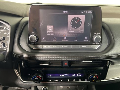 Used 2021 Nissan Rogue SV w/ Premium Package image 15