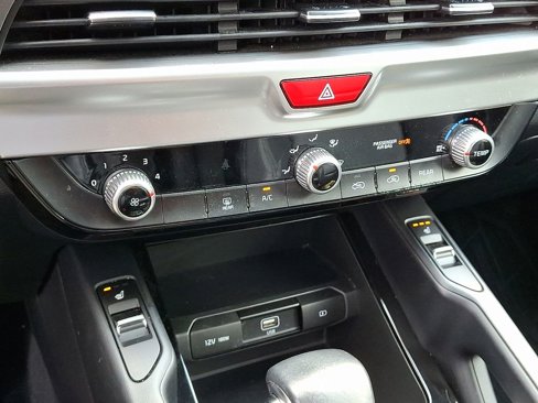 Used 2020 Kia Telluride S w/ S 8 Passenger Seating Package image 18