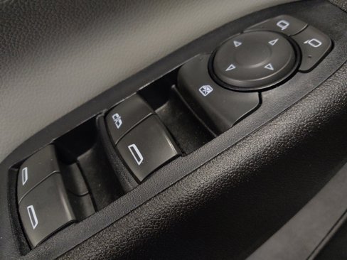 Used 2019 Chevrolet Equinox LS w/ LS Convenience Package image 27