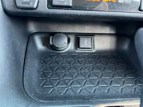 Used 2020 Toyota RAV4 XLE image 19