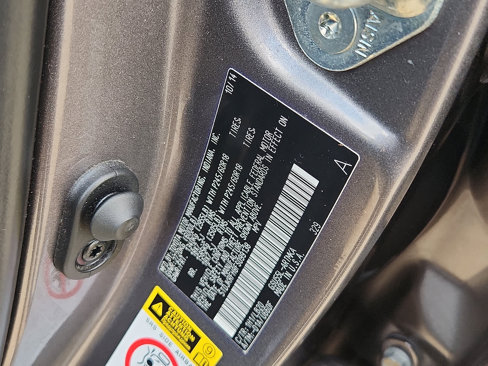Used 2015 Toyota Highlander XLE image 29
