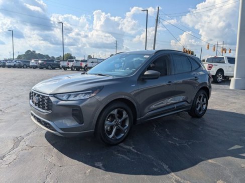 Certified 2023 Ford Escape ST-Line w/ Tech Pack #1 image 4