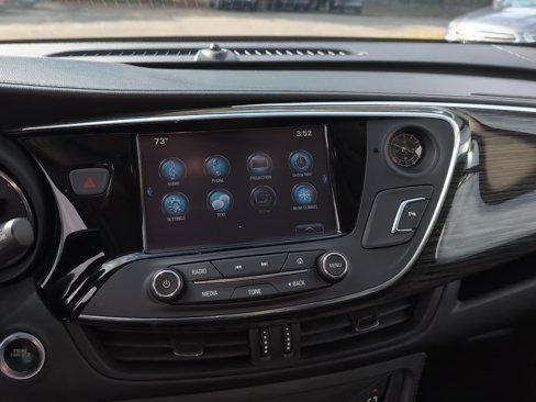 Used 2018 Buick Envision Essence image 15