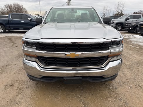 Used 2018 Chevrolet Silverado 1500 W/T w/ Chrome Bumper Package image 8