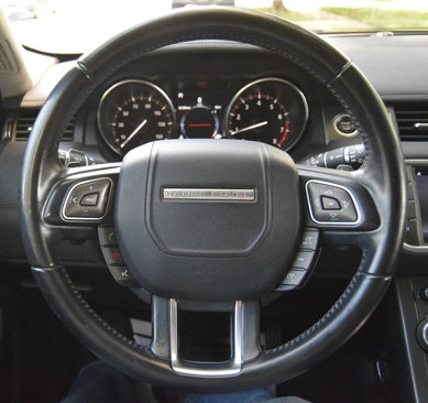 Used 2018 Land Rover Range Rover Evoque image 23