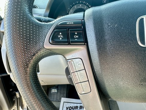 Used 2015 Honda Odyssey EX image 16
