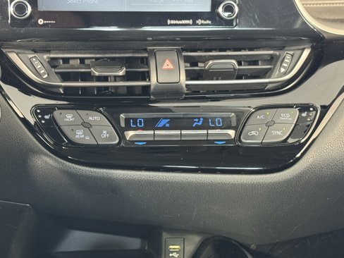 Used 2020 Toyota C-HR Limited image 28
