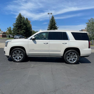Used 2015 GMC Yukon Denali w/ Premium Package image 2