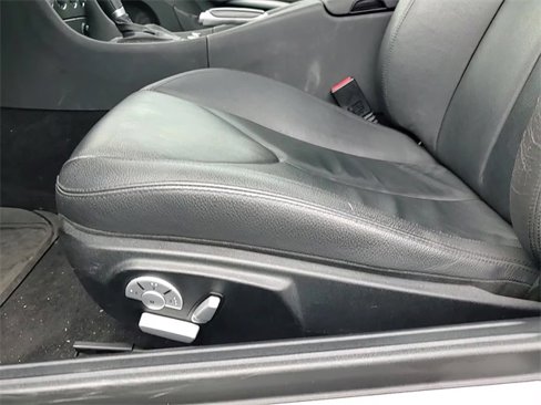 Used 2006 Mercedes-Benz SLK 280 w/ Comfort Pkg image 13