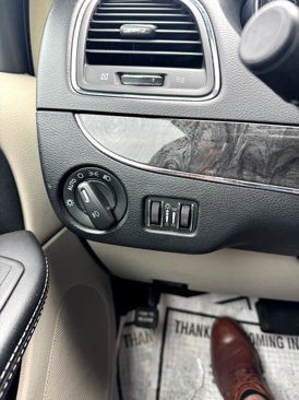 Used 2011 Chrysler Town & Country Touring w/ Entertainment Group #1 image 19