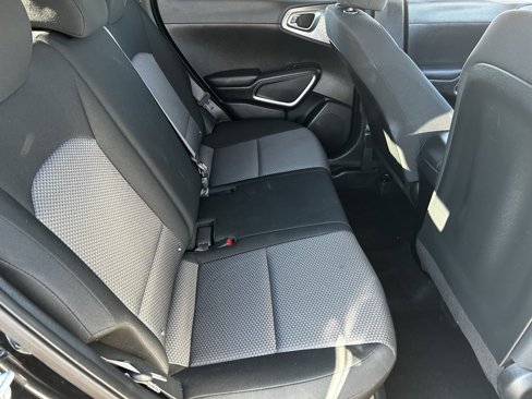Used 2023 Kia Soul LX w/ LX Technology Package image 12