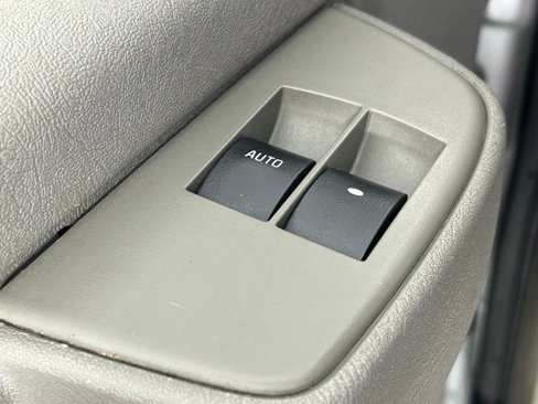 Used 2019 Chevrolet Express 2500 image 27