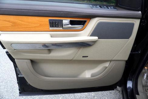 Used 2012 Land Rover Range Rover Sport HSE LUX image 29