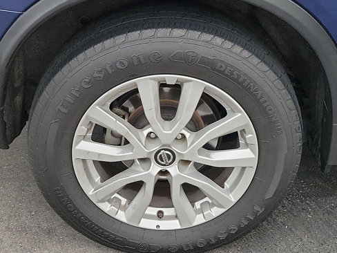 Used 2020 Nissan Rogue SV image 5