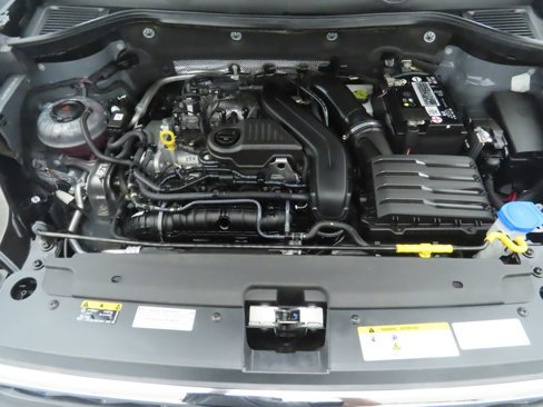 Certified 2022 Volkswagen Taos SE image 30