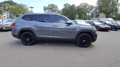 Used 2019 Volkswagen Atlas SE w/ Panoramic Sunroof Package image 9