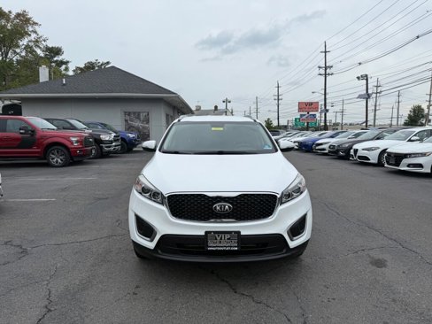 Used 2016 Kia Sorento LX w/ LX Convenience Package image 2