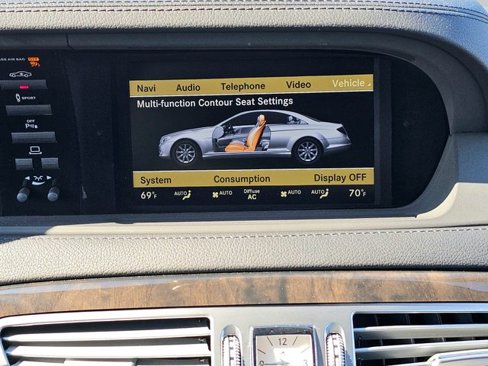 Used 2011 Mercedes-Benz CL 550 4MATIC image 39