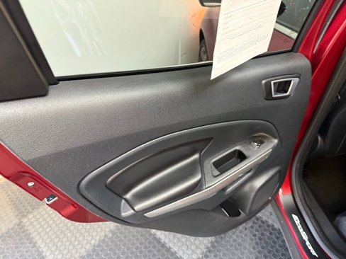 Used 2022 Ford EcoSport Titanium w/ Interior Protection Package image 28