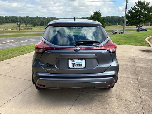 Used 2025 Nissan Kicks Play S image 5