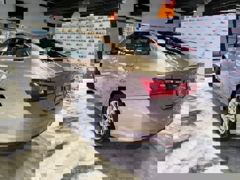 Used 2018 Chevrolet Malibu LT image 6