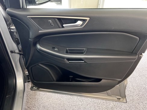 Used 2024 Ford Edge SEL image 45