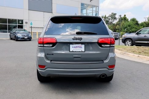 Used 2019 Jeep Grand Cherokee Altitude image 14