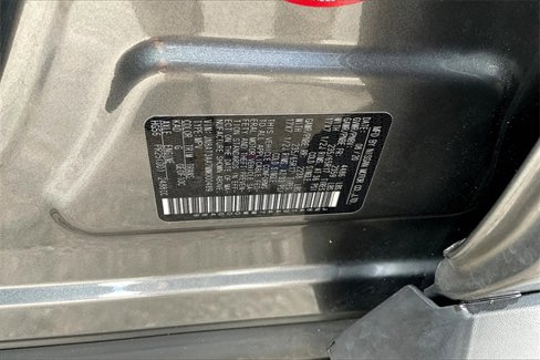Certified 2021 Nissan Rogue S image 3