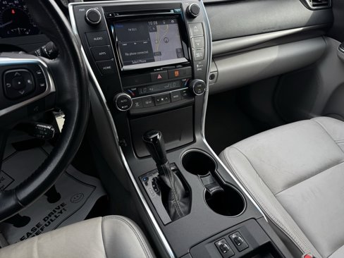 Used 2016 Toyota Camry XLE image 15