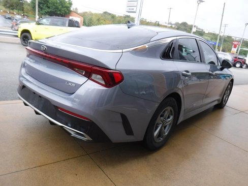 Used 2021 Kia K5 LXS image 11