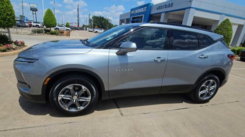 Certified 2023 Chevrolet Blazer LT w/ Convenience Package image 4