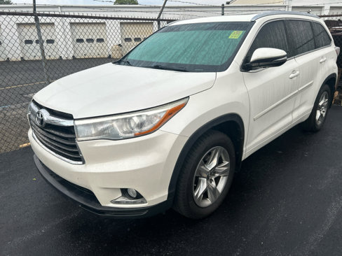 Used 2016 Toyota Highlander Limited image 1