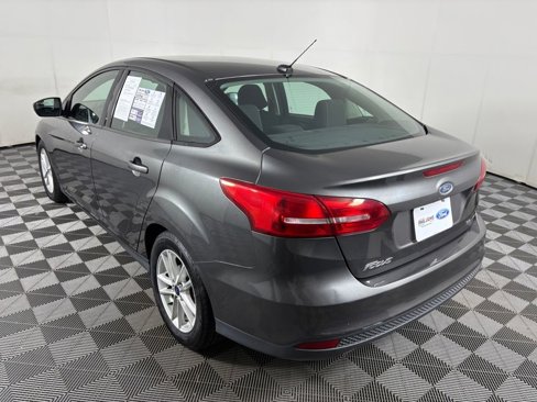 Used 2015 Ford Focus SE image 5