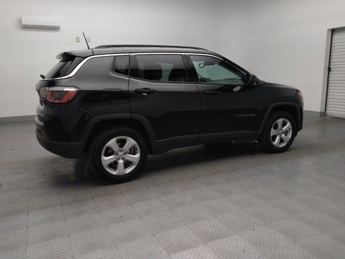 Used 2018 Jeep Compass Latitude w/ Popular Equipment Group image 10