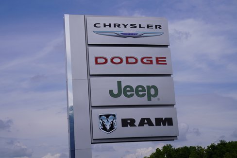 Used 2018 Jeep Compass Latitude w/ Popular Equipment Group image 5