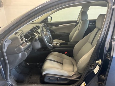 Certified 2019 Honda Civic EX image 9
