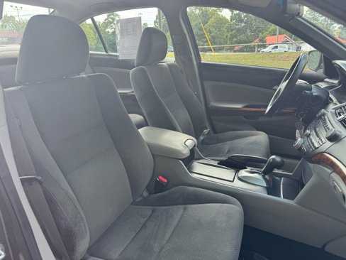 Used 2011 Honda Accord EX image 16