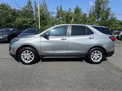 Used 2023 Chevrolet Equinox LT w/ Driver Convenience Package image 8