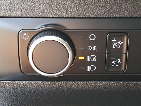 Used 2022 Ford Escape SE image 25