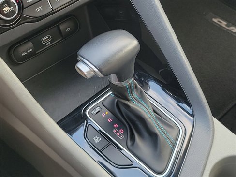 Certified 2022 Kia Niro LXS image 24