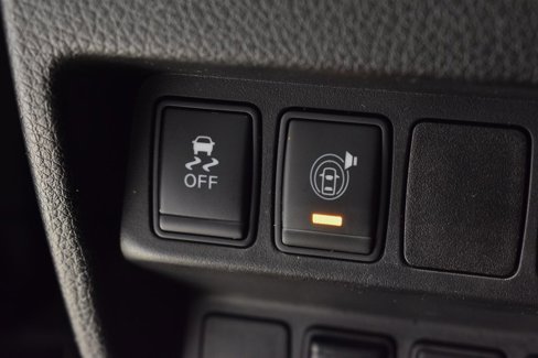 Used 2017 Nissan Rogue S image 16