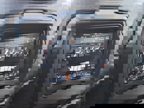 Used 2018 Jeep Renegade Latitude image 25
