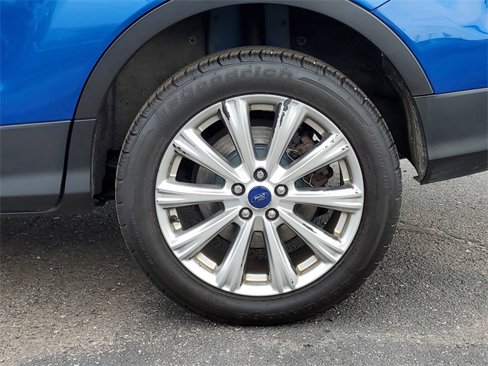 Used 2017 Ford Escape Titanium image 31