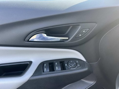 Certified 2023 Chevrolet Equinox LS image 14