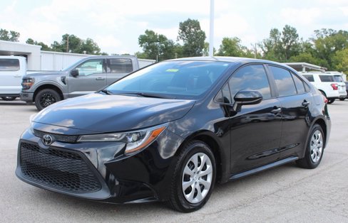 Used 2021 Toyota Corolla LE image 25