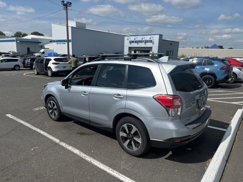 Used 2017 Subaru Forester 2.5i Limited image 9