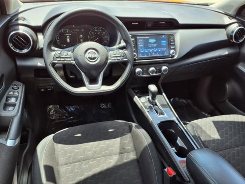 Used 2023 Nissan Kicks SV image 14