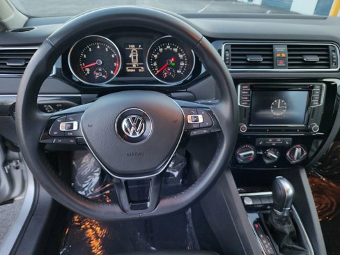 Used 2016 Volkswagen Jetta SEL Premium image 7
