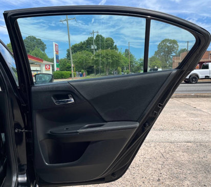 Used 2017 Honda Accord LX image 13
