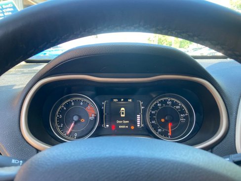 Used 2016 Jeep Cherokee Latitude w/ Safety/Convenience Group image 19